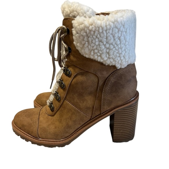 Nine West Brown Ankle Boots with Cream Fur Size 9 - Picture 2 of 6